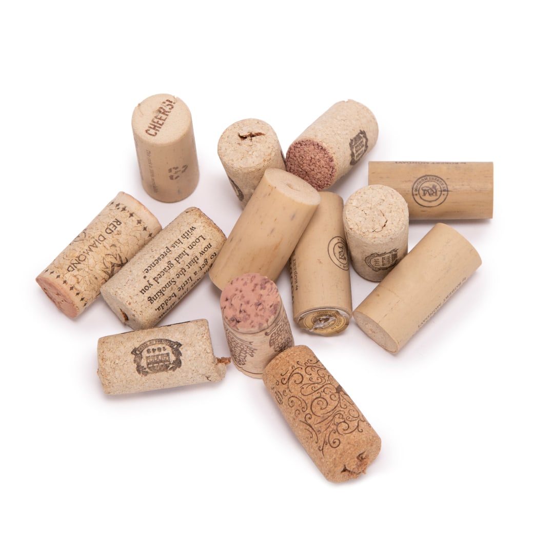 Corks a pile of Corks that can be recycled